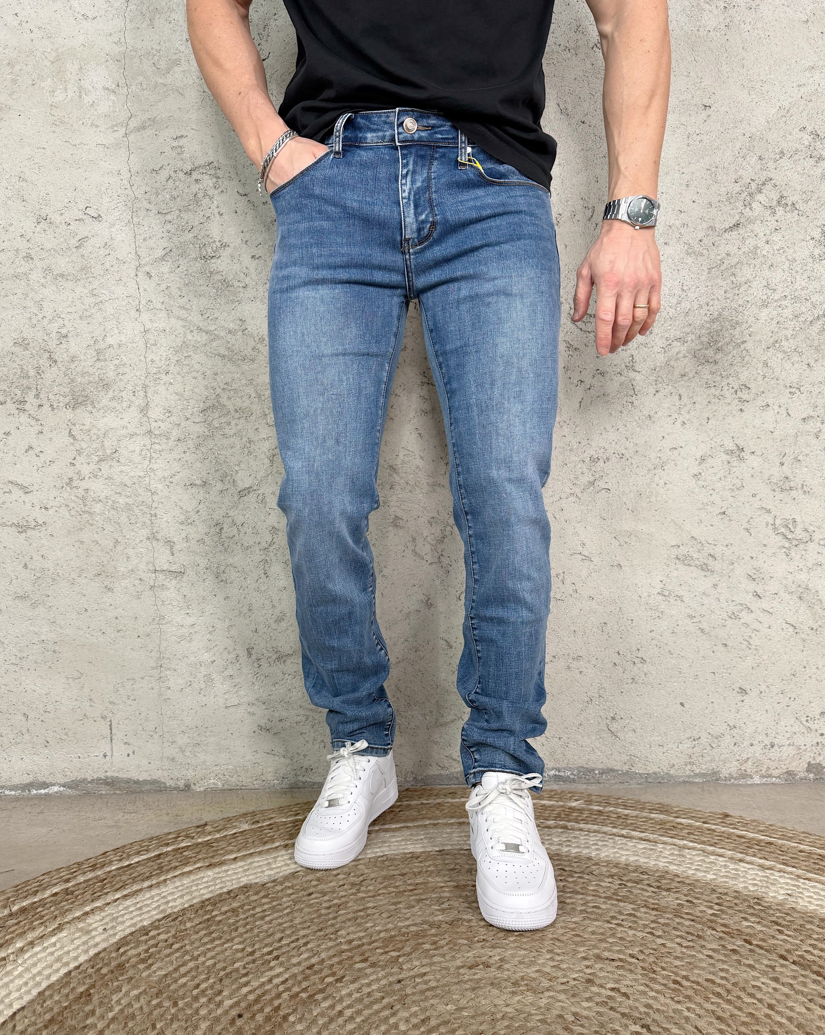 Slim Classic Denim