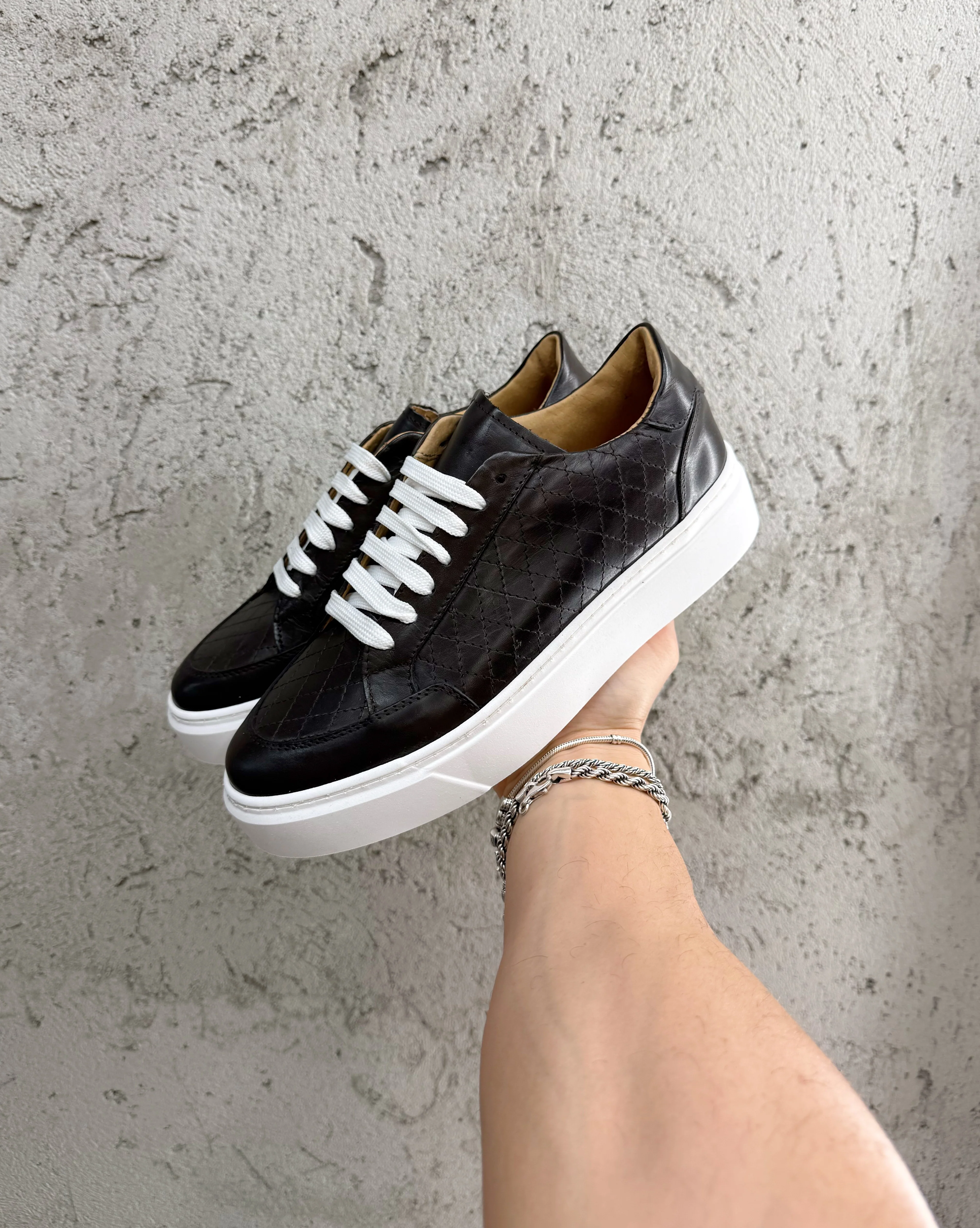 Sneakers Pention