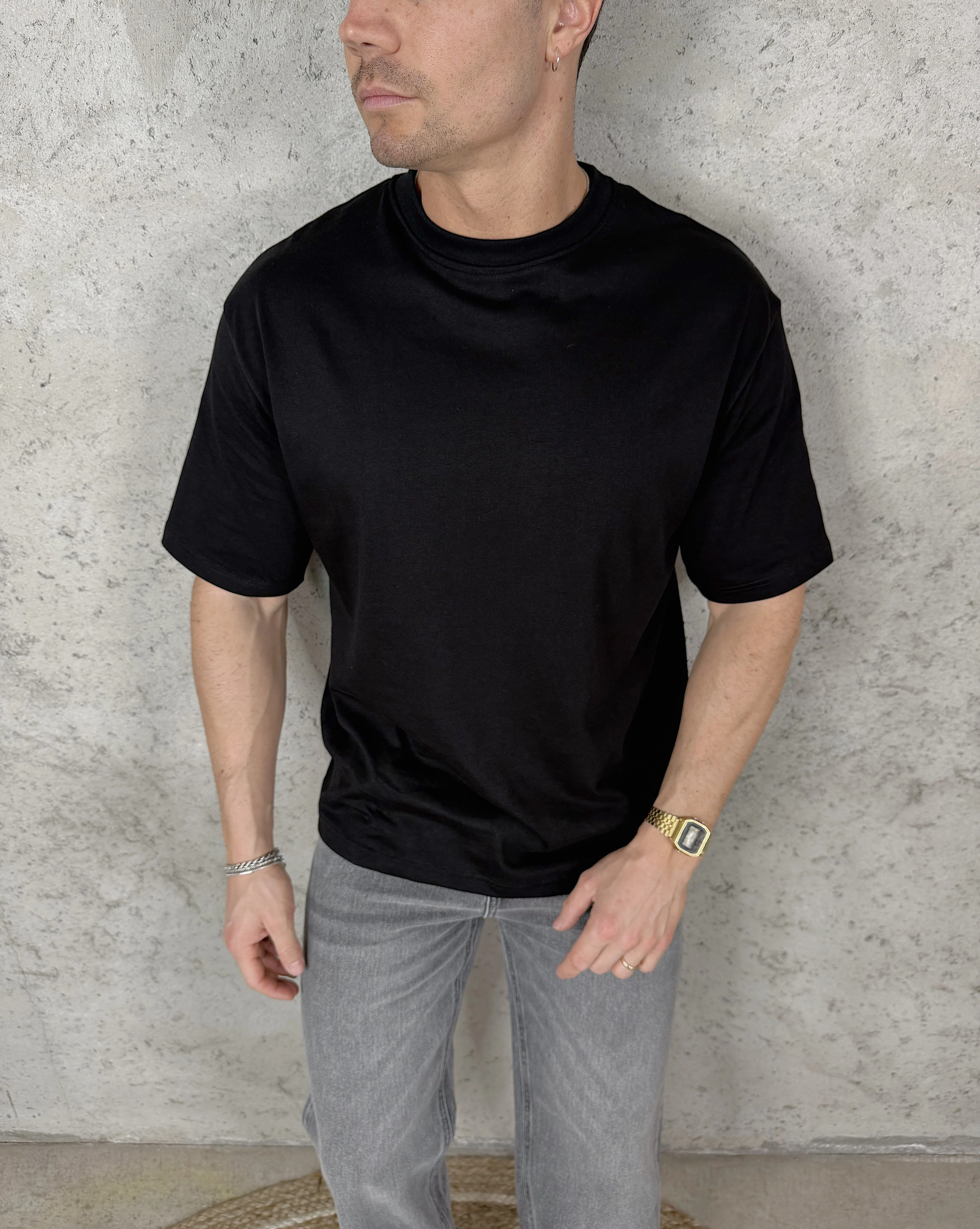 T-shirt Social Media - Image 3