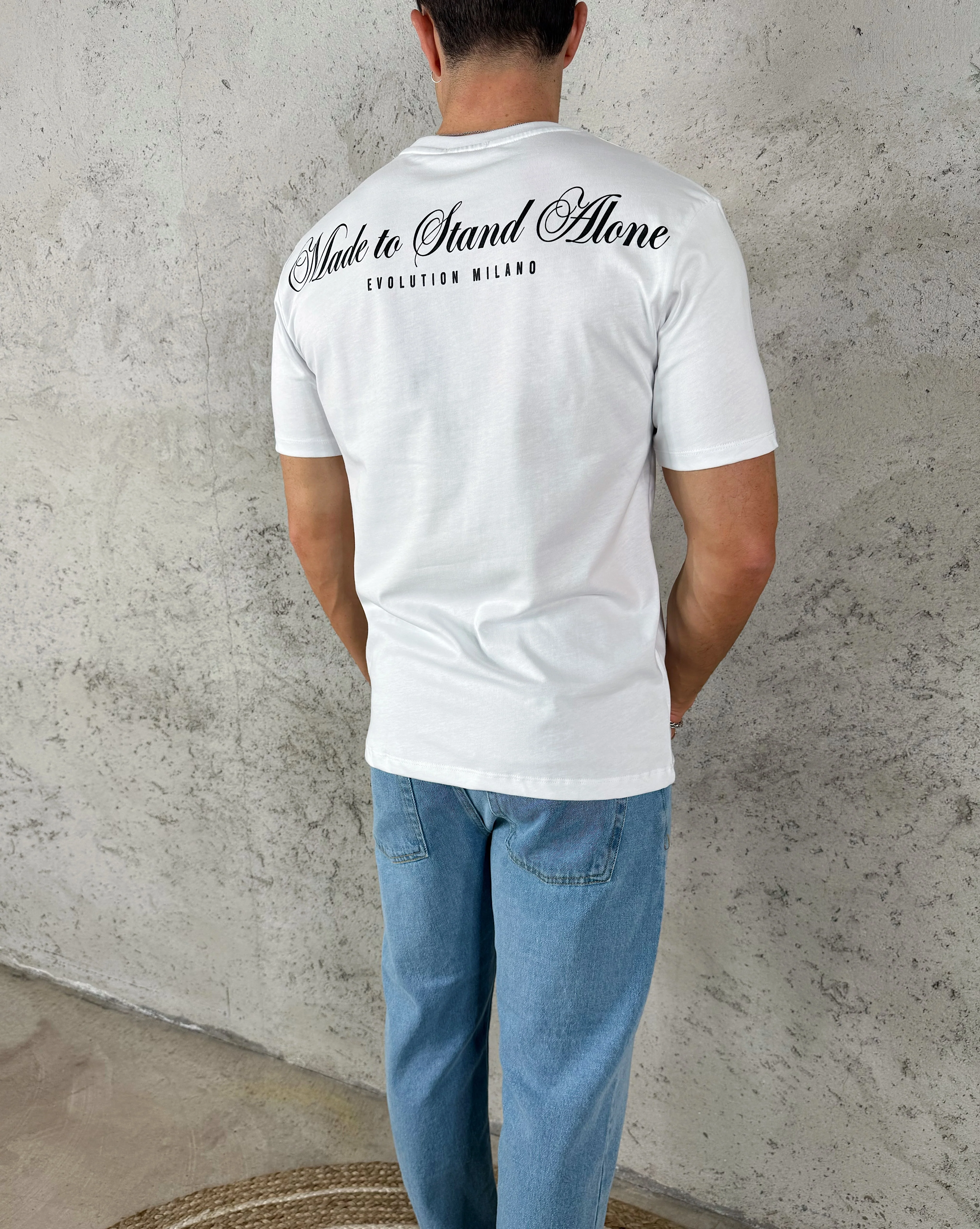T-shirt Stand Alone